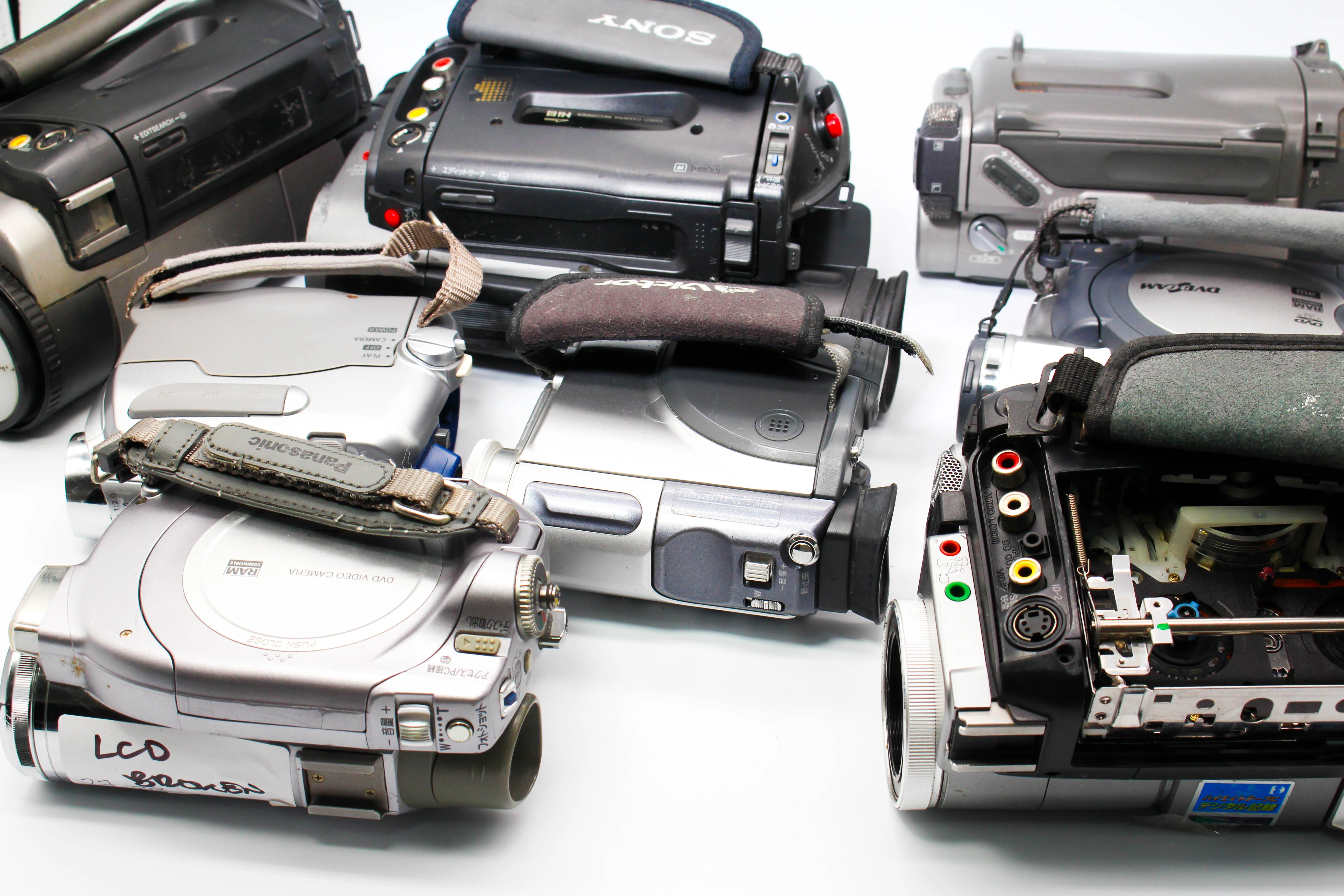 Assorted Faulty Sony Video8 Hi8 Video Handycam Camcorder Cameras Inc. Sony DCR-TRV310 CCD-TR3100 - Image 7