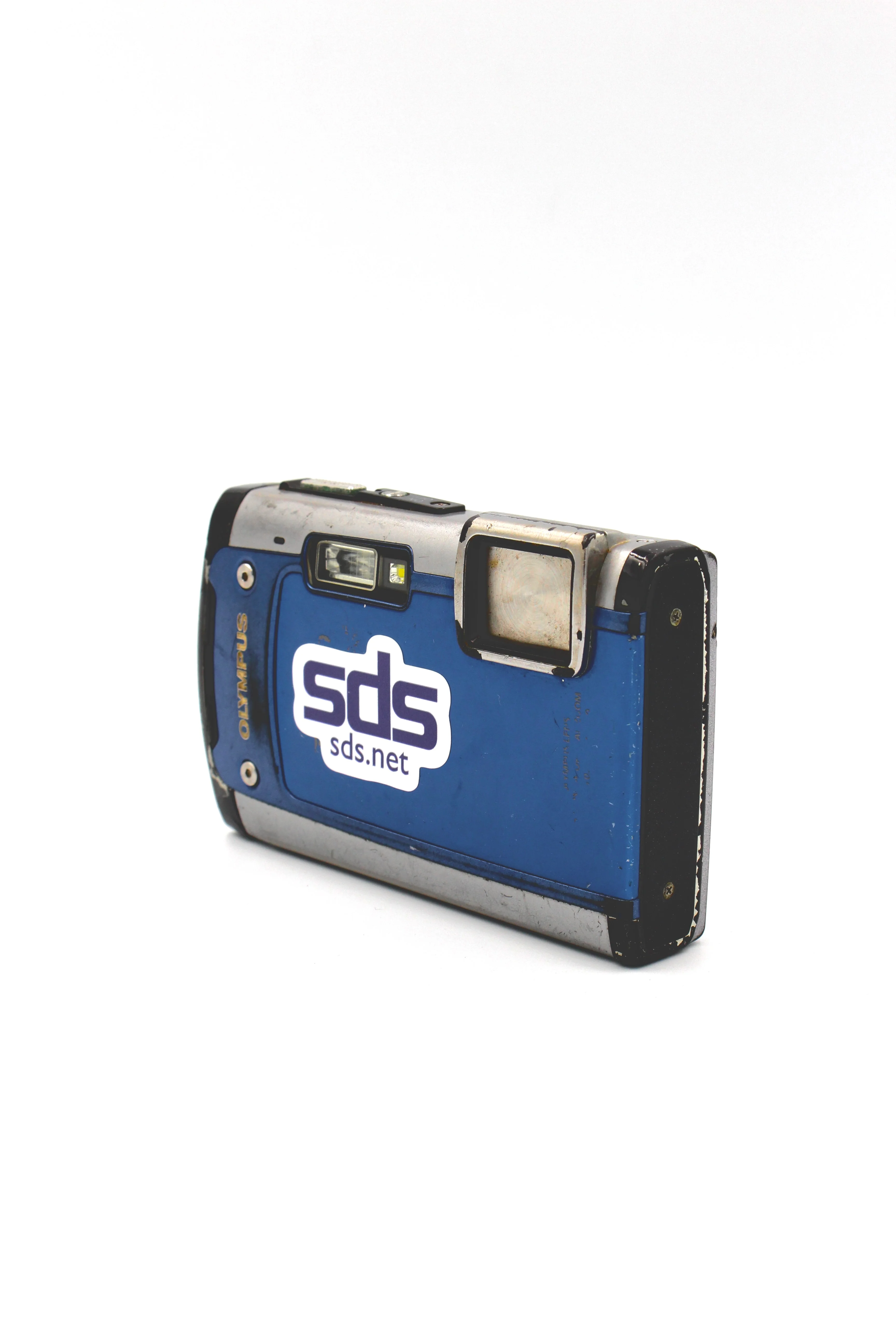 Olympus Tough TG-610 Compact Digital Retro Camera - Image 3