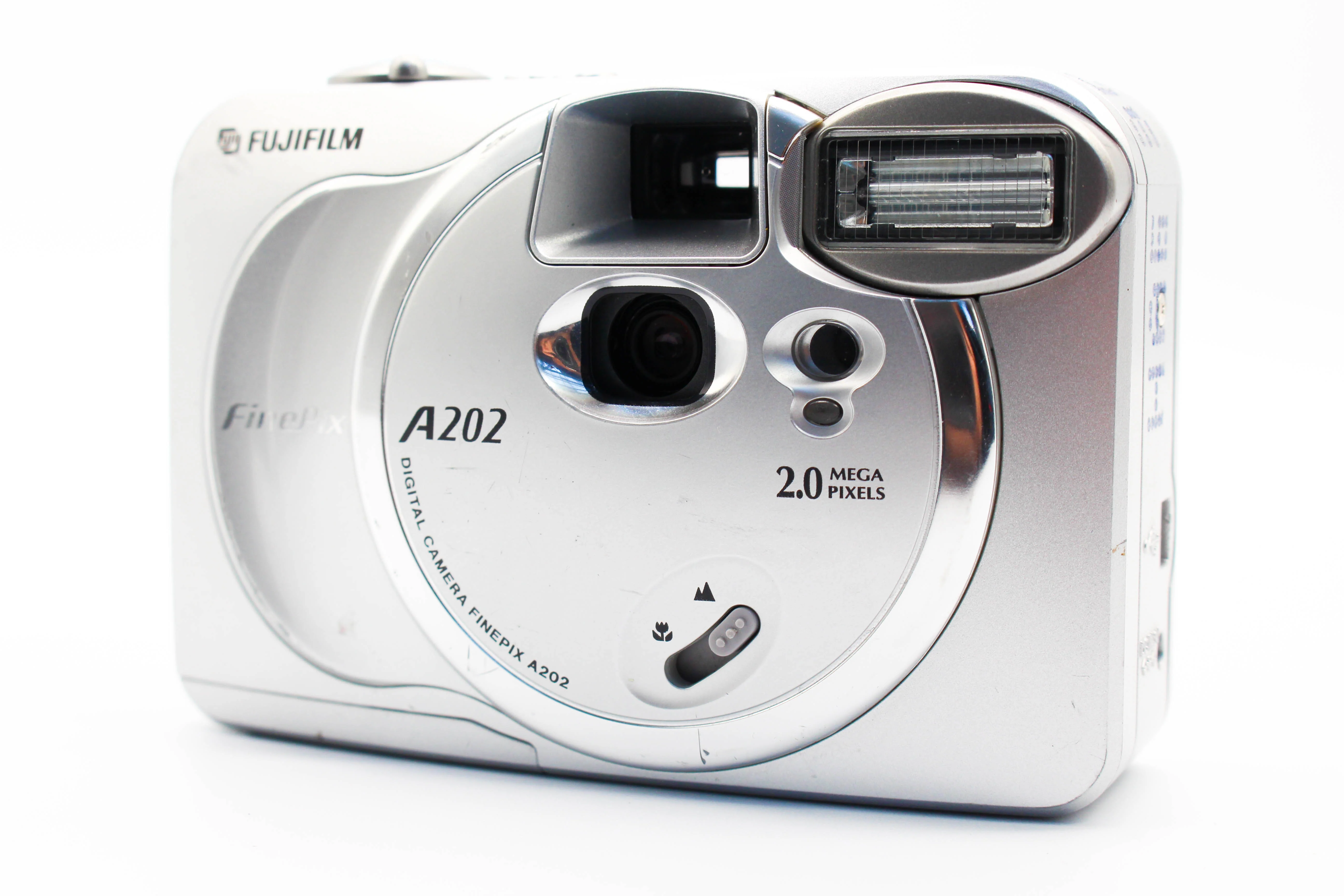 FujiFilm FinePix A202 xD Picture Card Compact Digital Photo Video Retro Camera Digicam - Tested Bundle Excellent