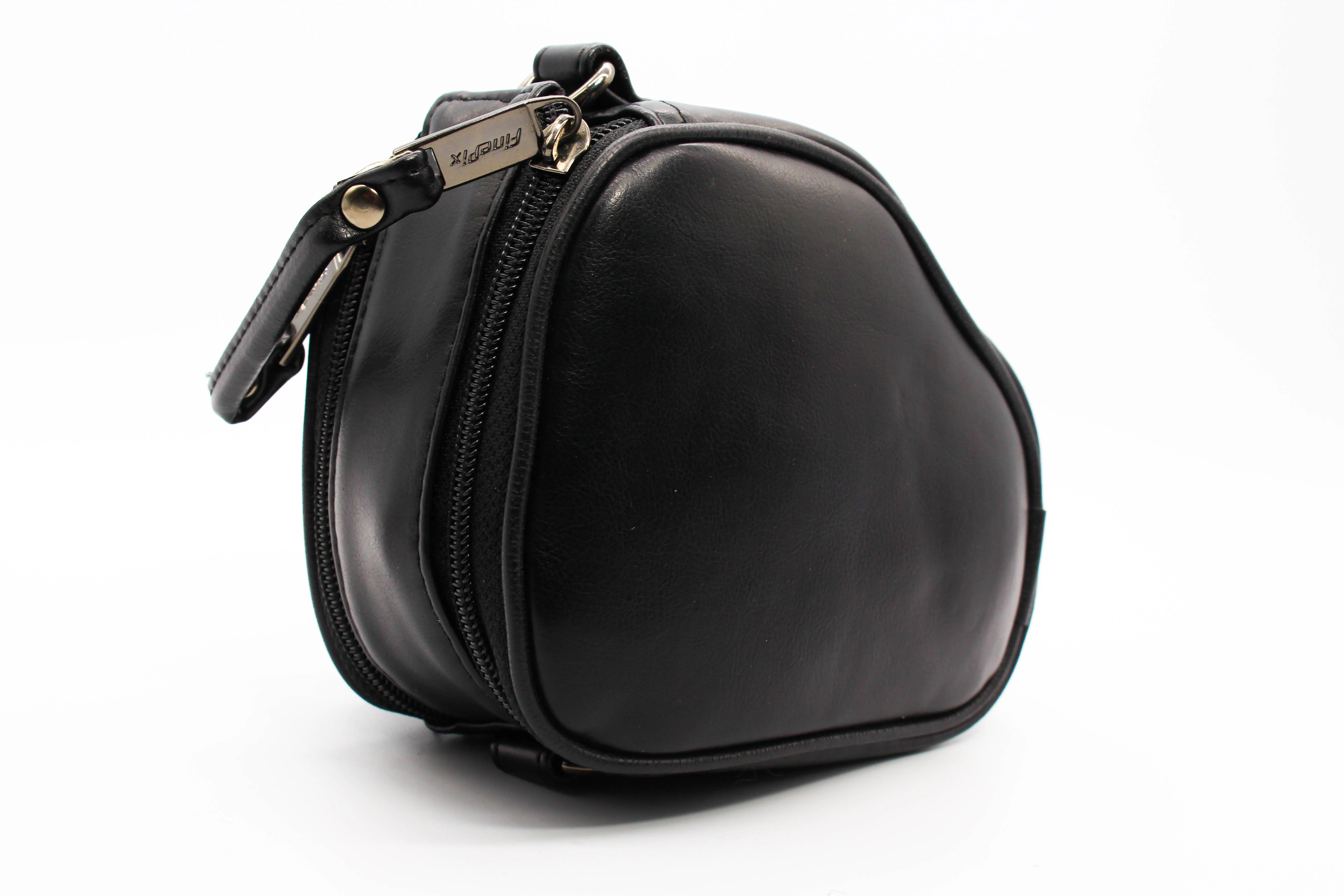 FujiFilm Small Leather Camera Carry Pouch Bag For Digicam Compact Camera Camcorders- Excellent - Image 5