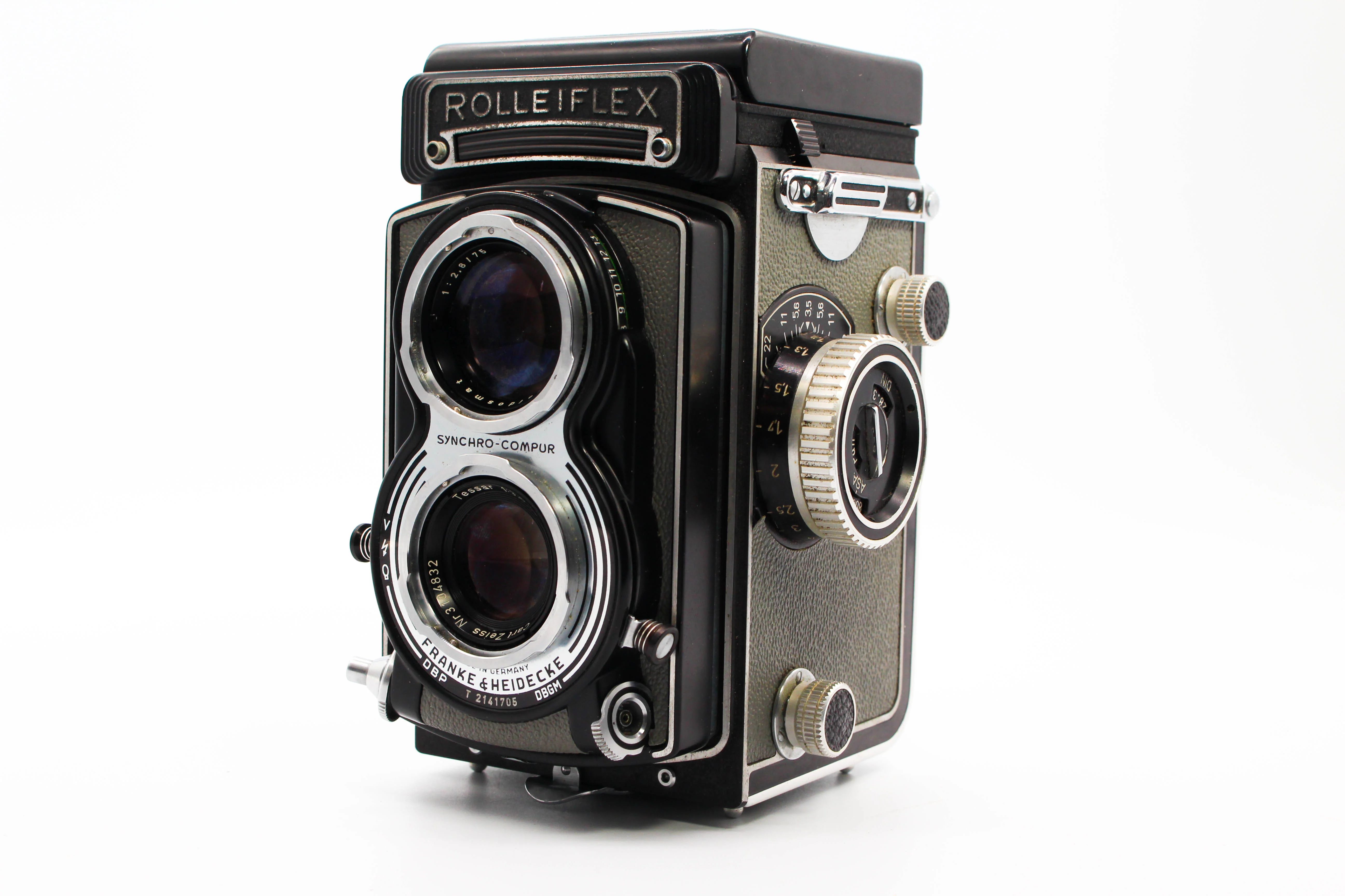 Rolleiflex K8 T Model 1 TLR Vintage Medium Format Film Camera With 75mm f/3.5 Tessar Carl Zeiss Lens and Leather Case - Tested Bundle