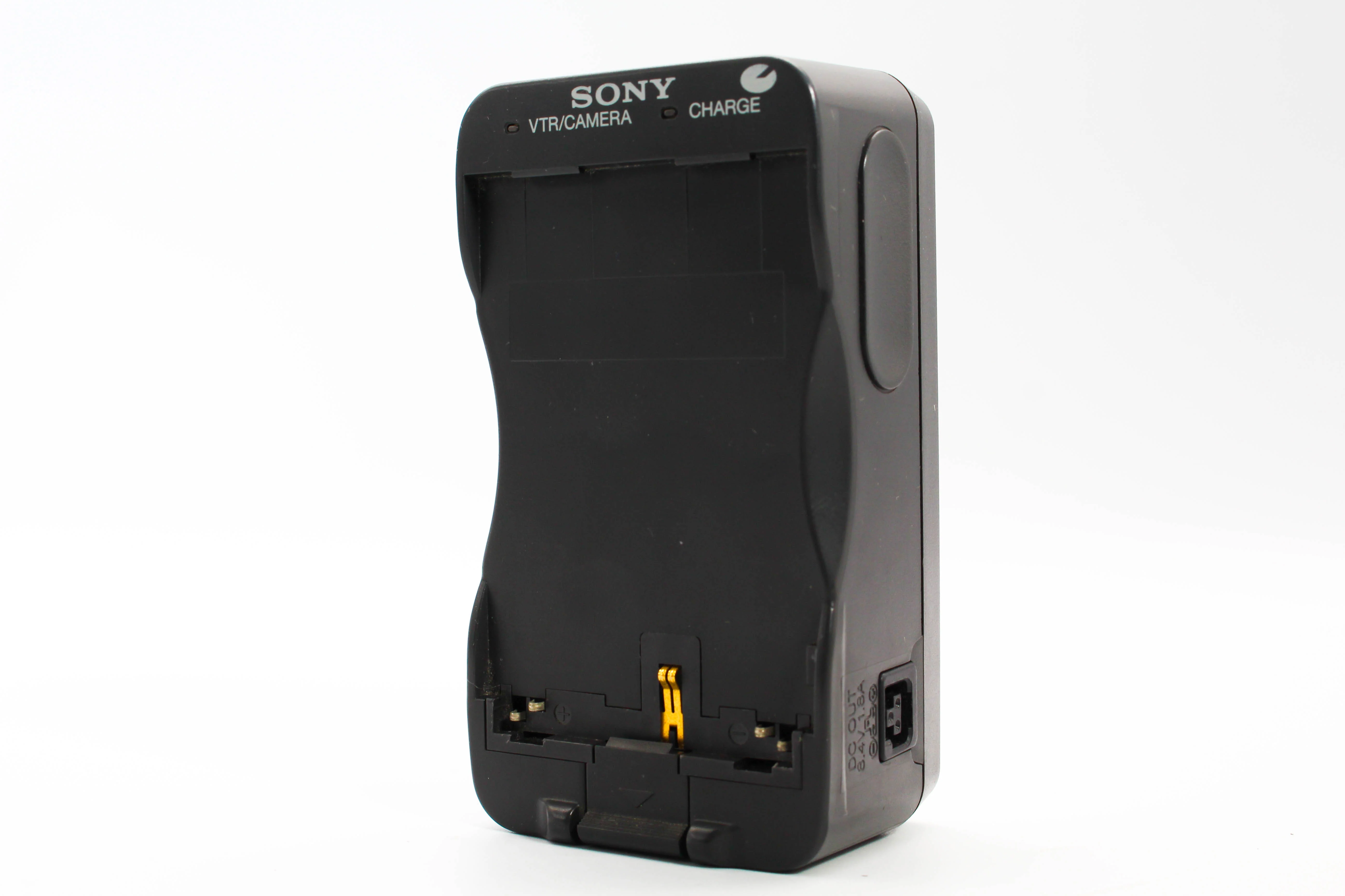 Sony AC-V100 AC Adaptor Charger For NP-F200 Battery For Camcorder Handycam - Tested Excellent