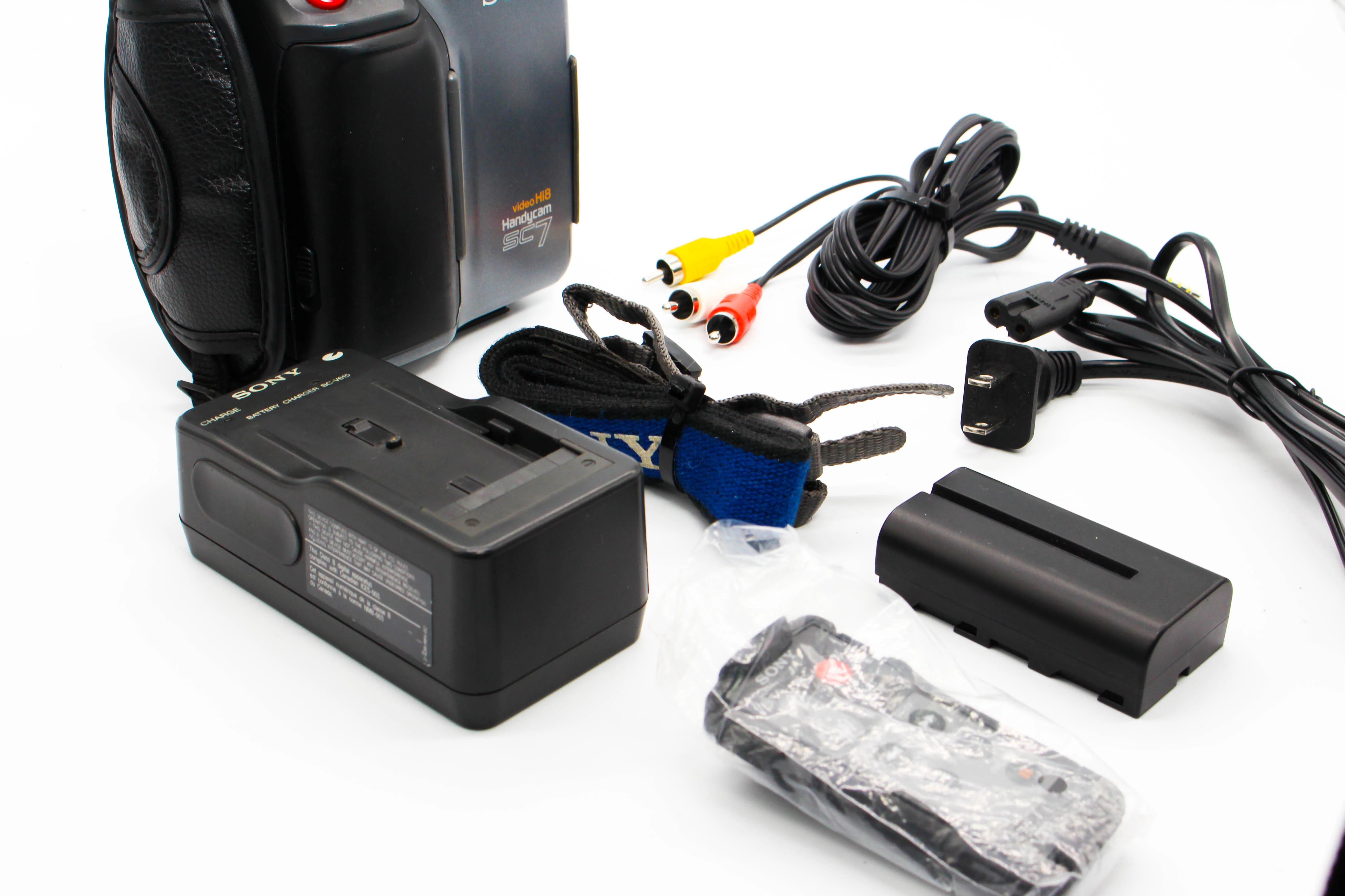 Sony CCD-SC7 NTSC Japanese Video8 8mm Analogue Video Camera Camcorder Rare - Tested Bundle Excellent - Image 2