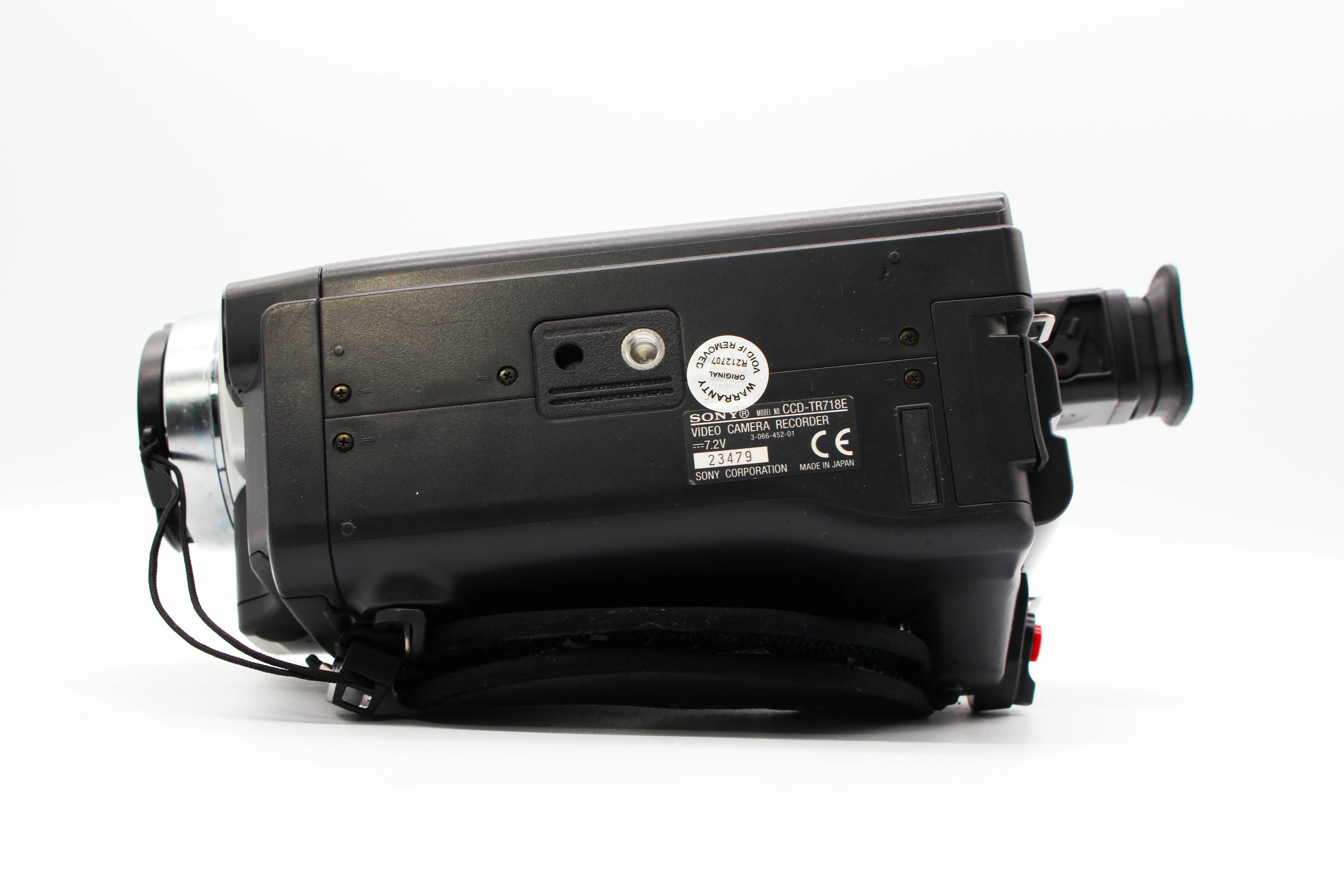 Sony CCD-TR718E Hi8 Analog Camcorder Handycam Video Camera - Tested Bundle Excellent - Image 9