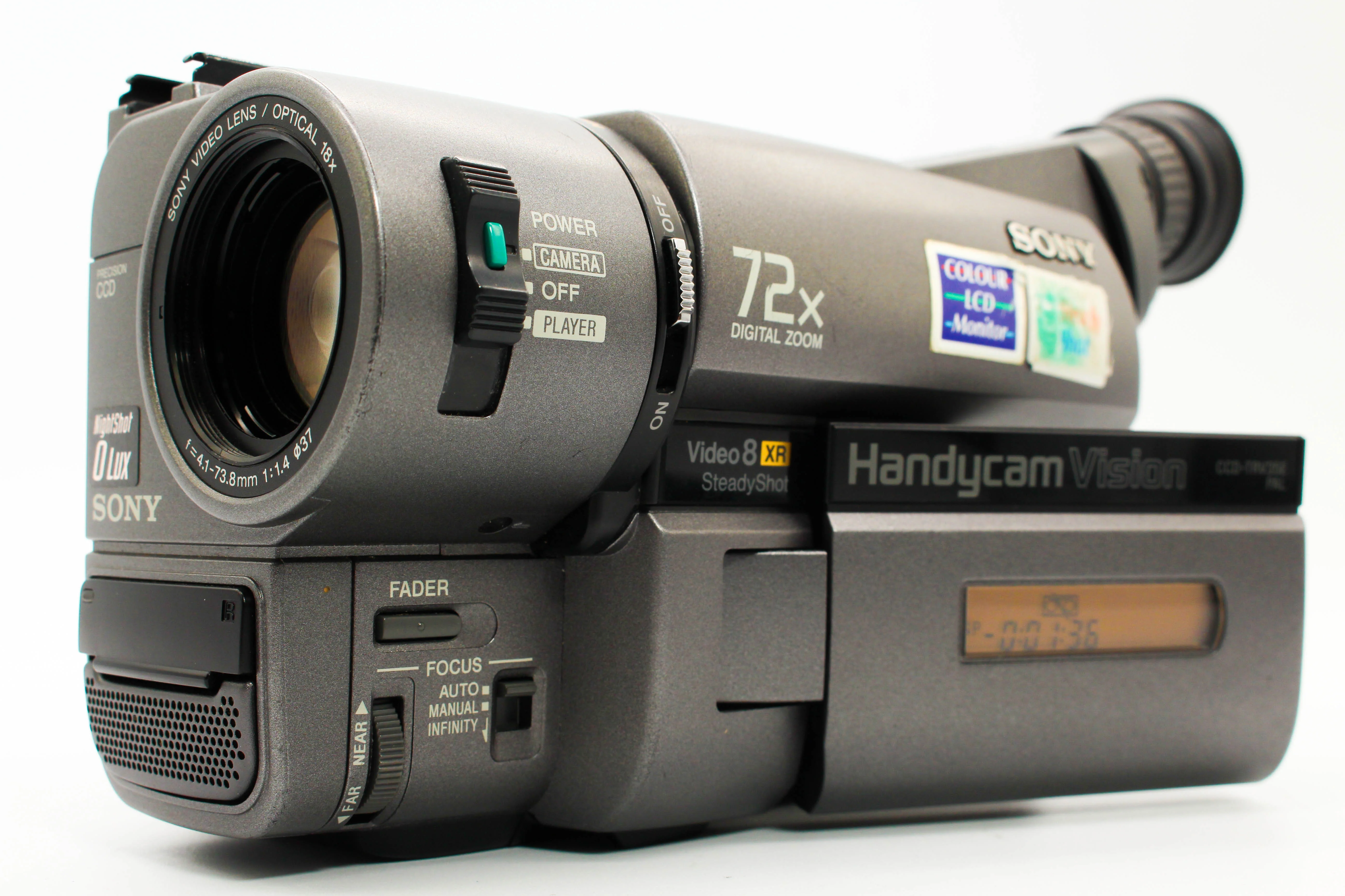 Sony CCD-TR735E Hi8 8mm Handycam Camera Analog Video Camcorder - Tested Bundle Excellent