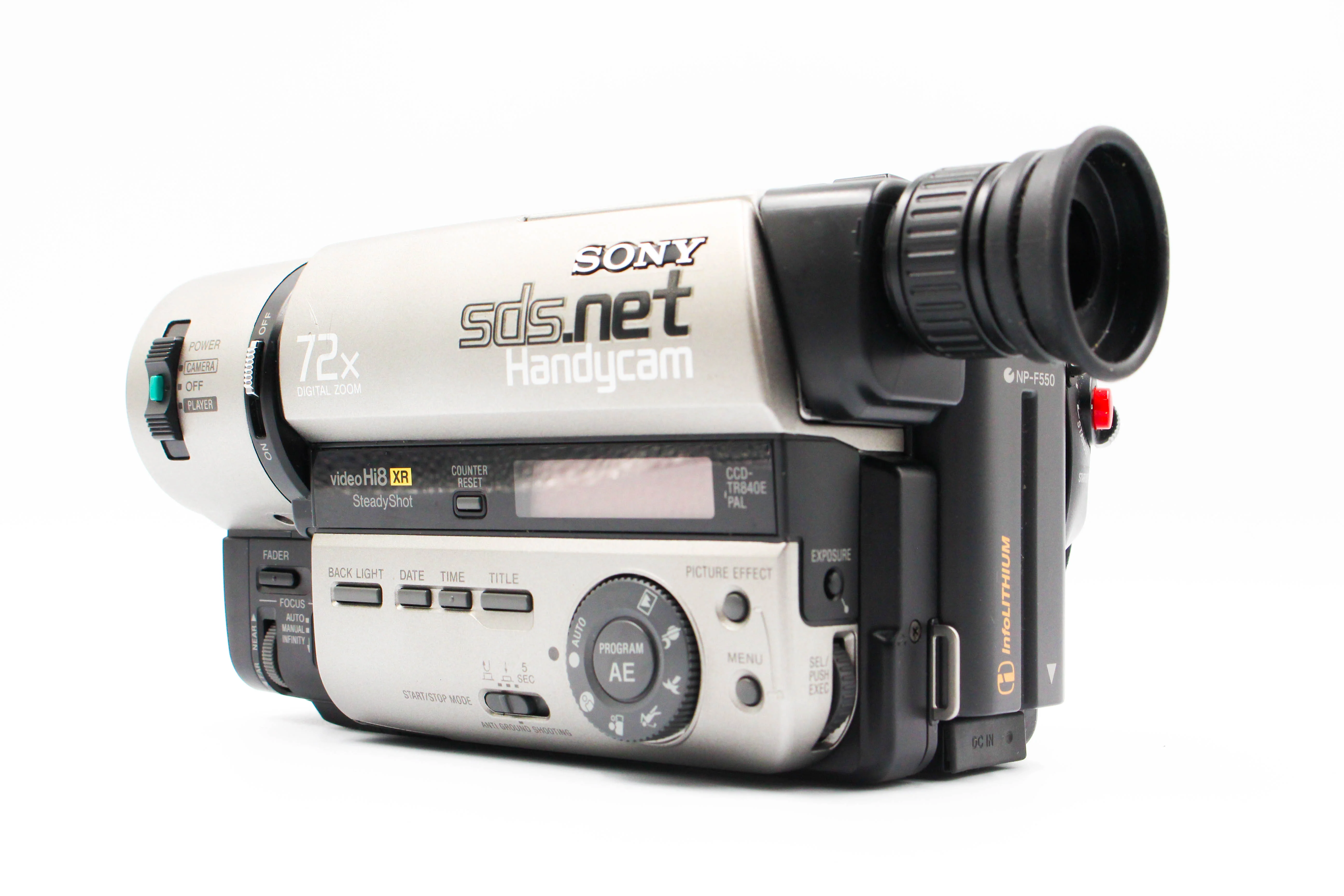 Sony CCD-TR840E Hi8 Video8 Handycam Handycam Video Camcorder Camera - Image 3