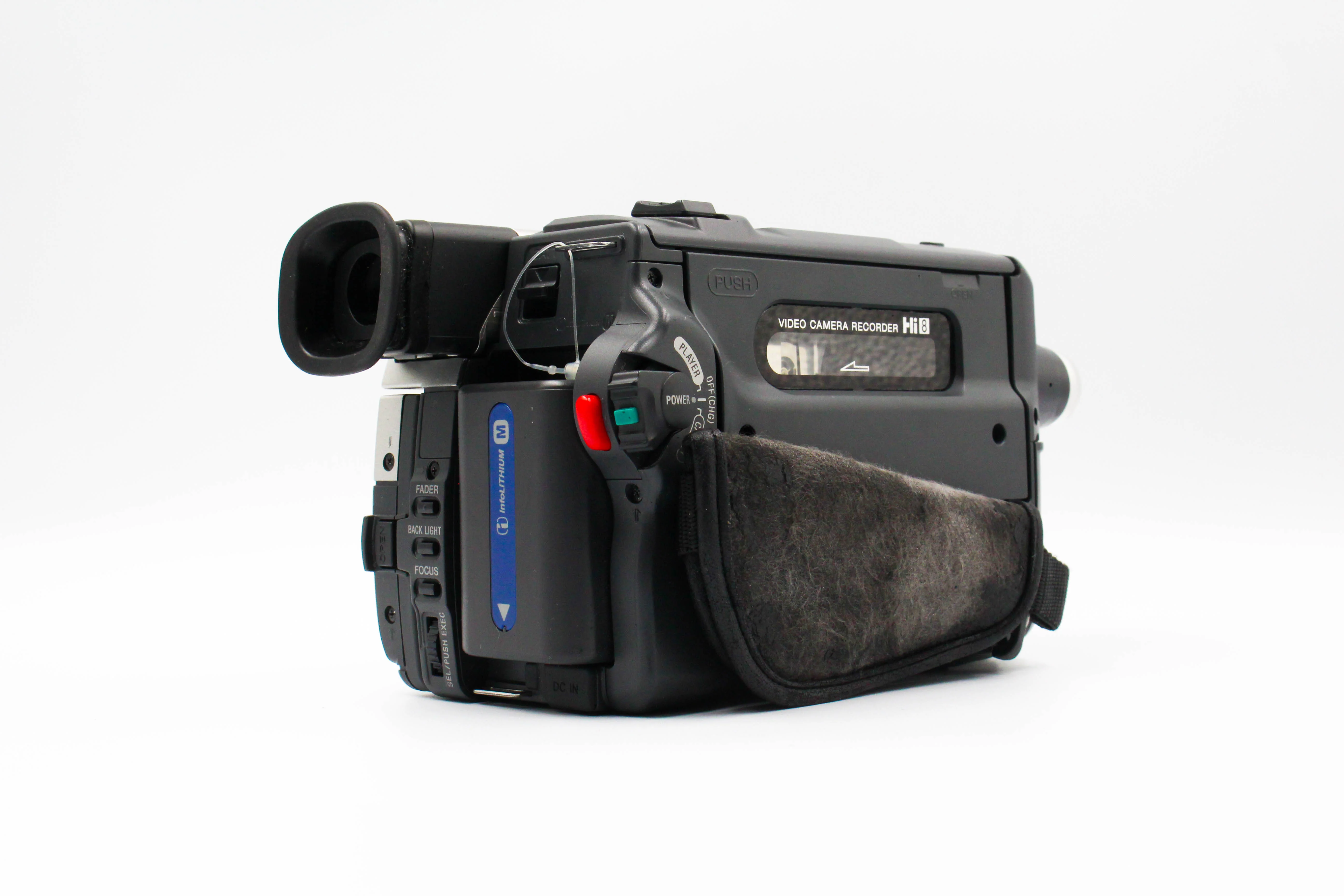 Sony CCD-TRV208E Hi8 Video8 Video Camera Camcorder Handycam - Tested Bundle - Image 4