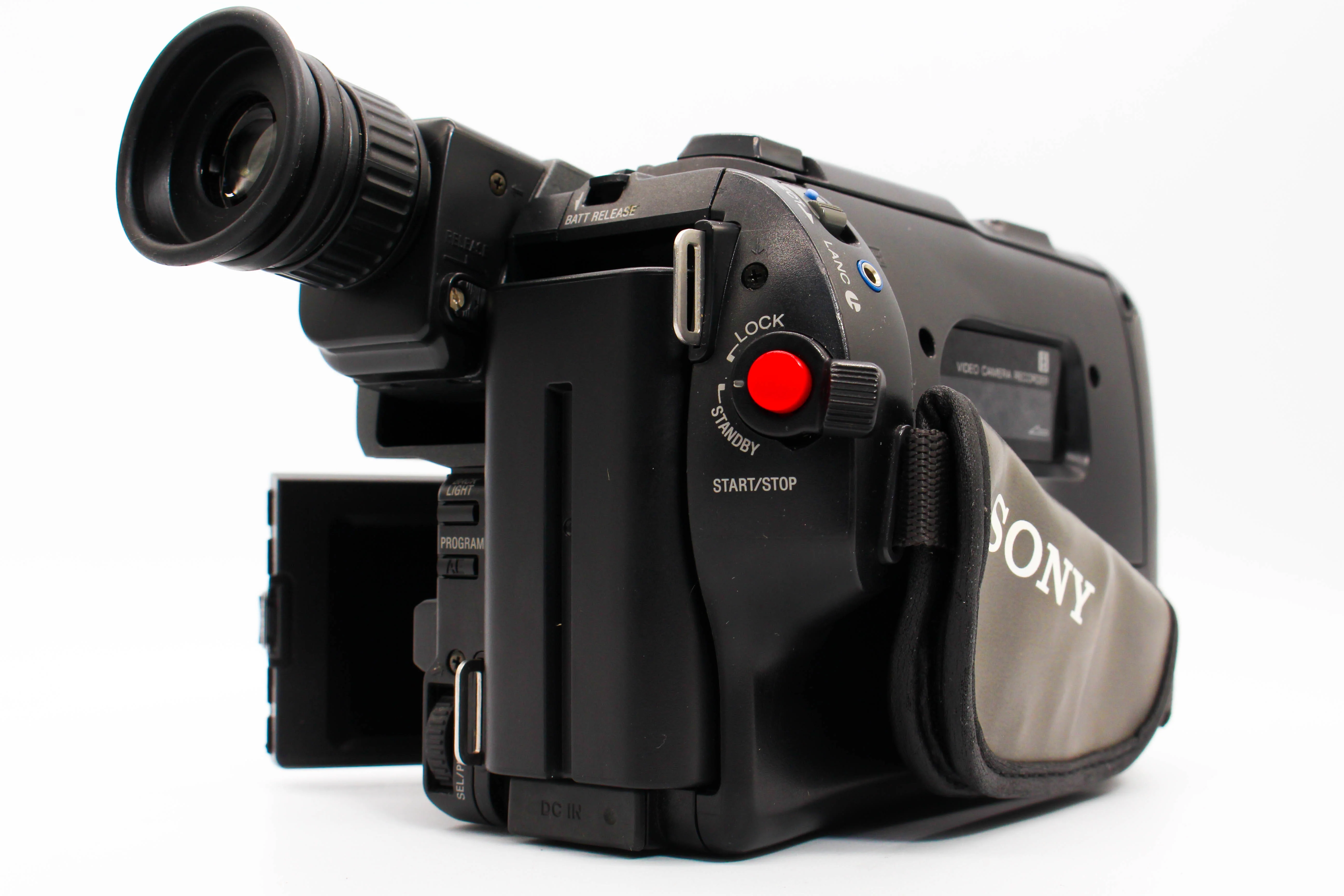 Sony CCD-TRV215 NTSC Video8 8mm Analog Video Handycam Camcorder Camera - Tested Bundle Excellent - Image 4