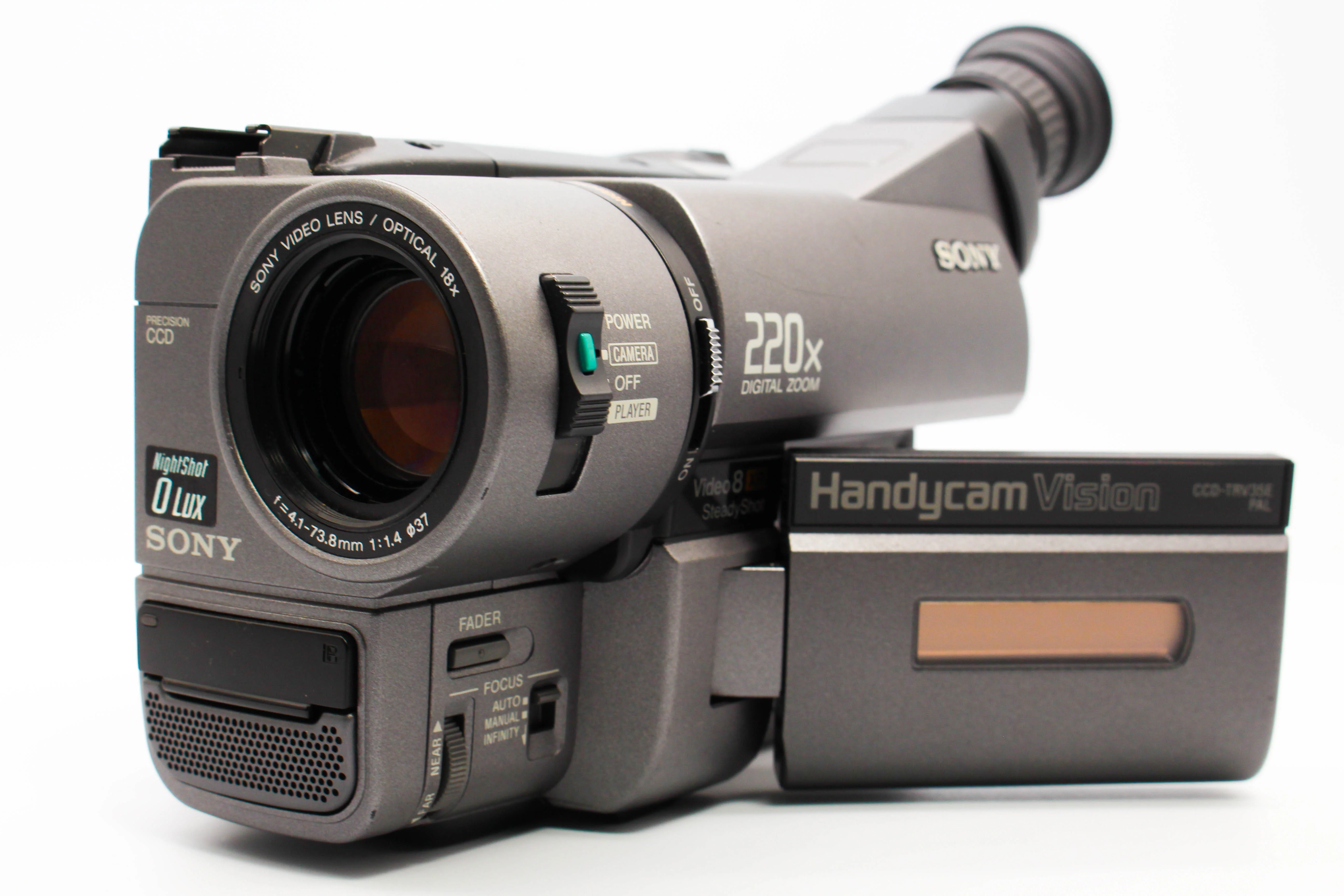 Sony CCD-TRV35E Video8 8mm XR Analog Video Handycam Camcorder Camera - Tested Bundle Excellent
