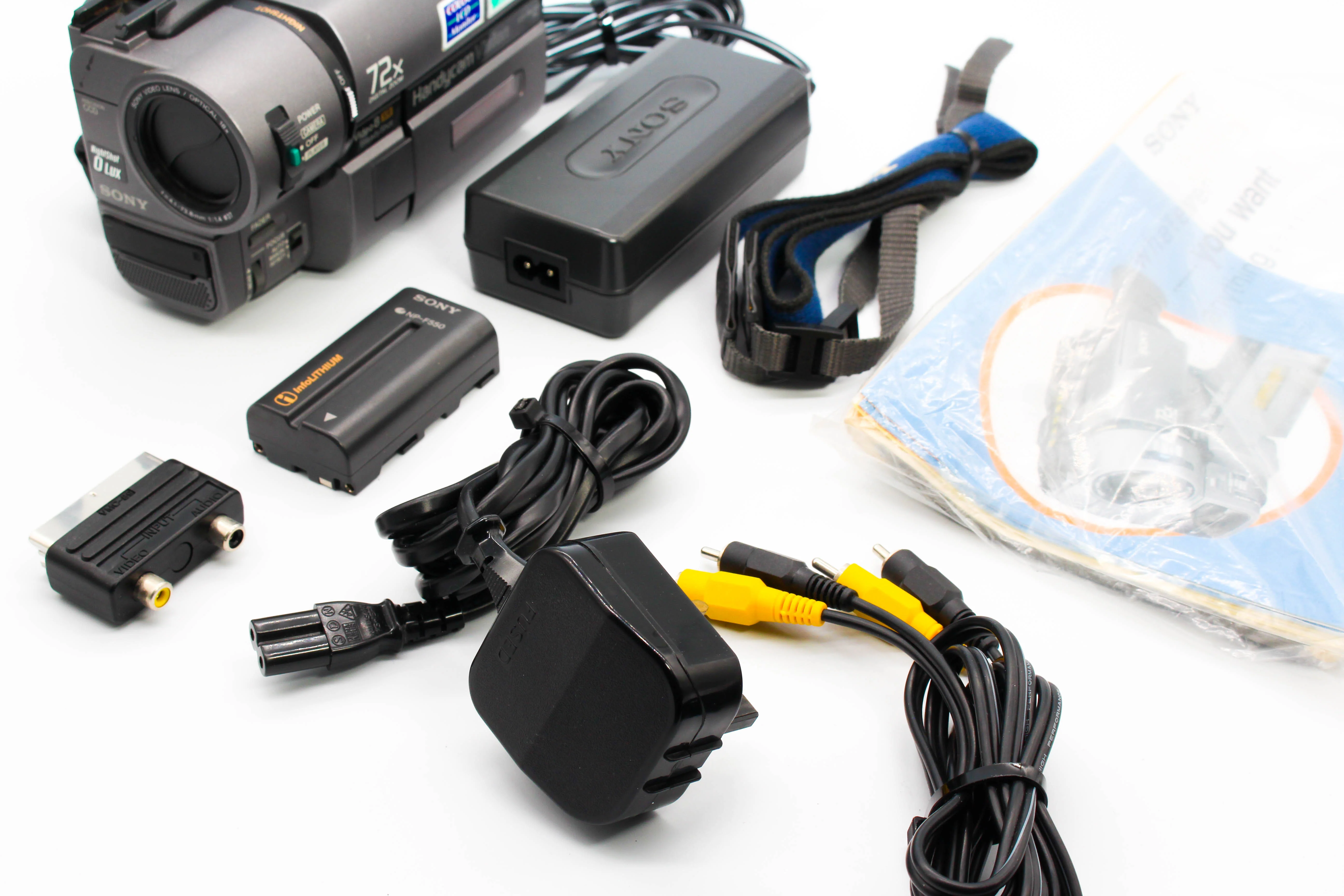 Sony CCD-TRV35E Video8 8mm XR Handycam Camera Analog Video Camcorder - Tested Bundle Excellent - Image 2
