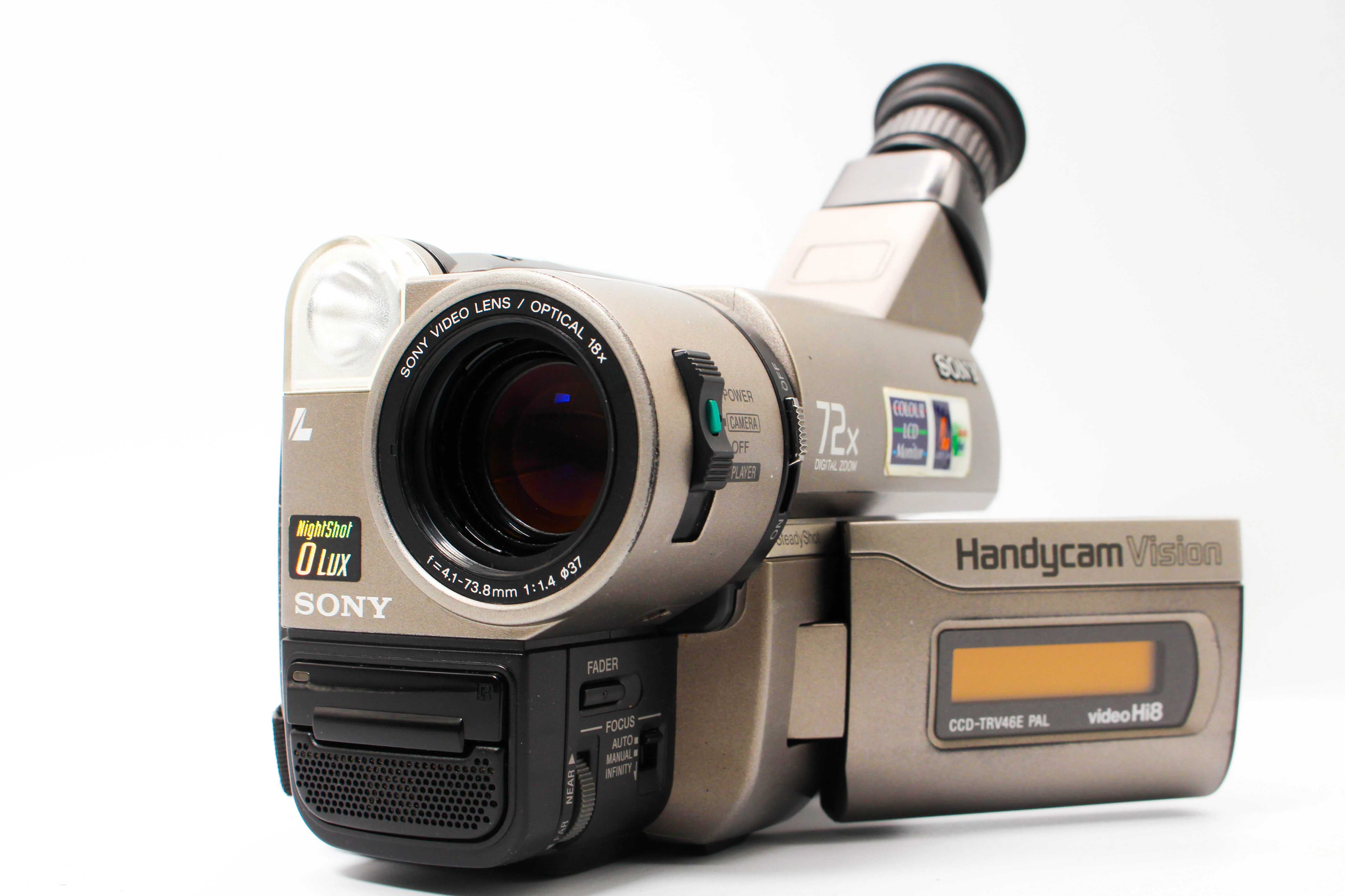 Sony CCD-TRV46E Video8 Hi8 Handycam Tape Digital Video Camcorder - Tested Bundle Good