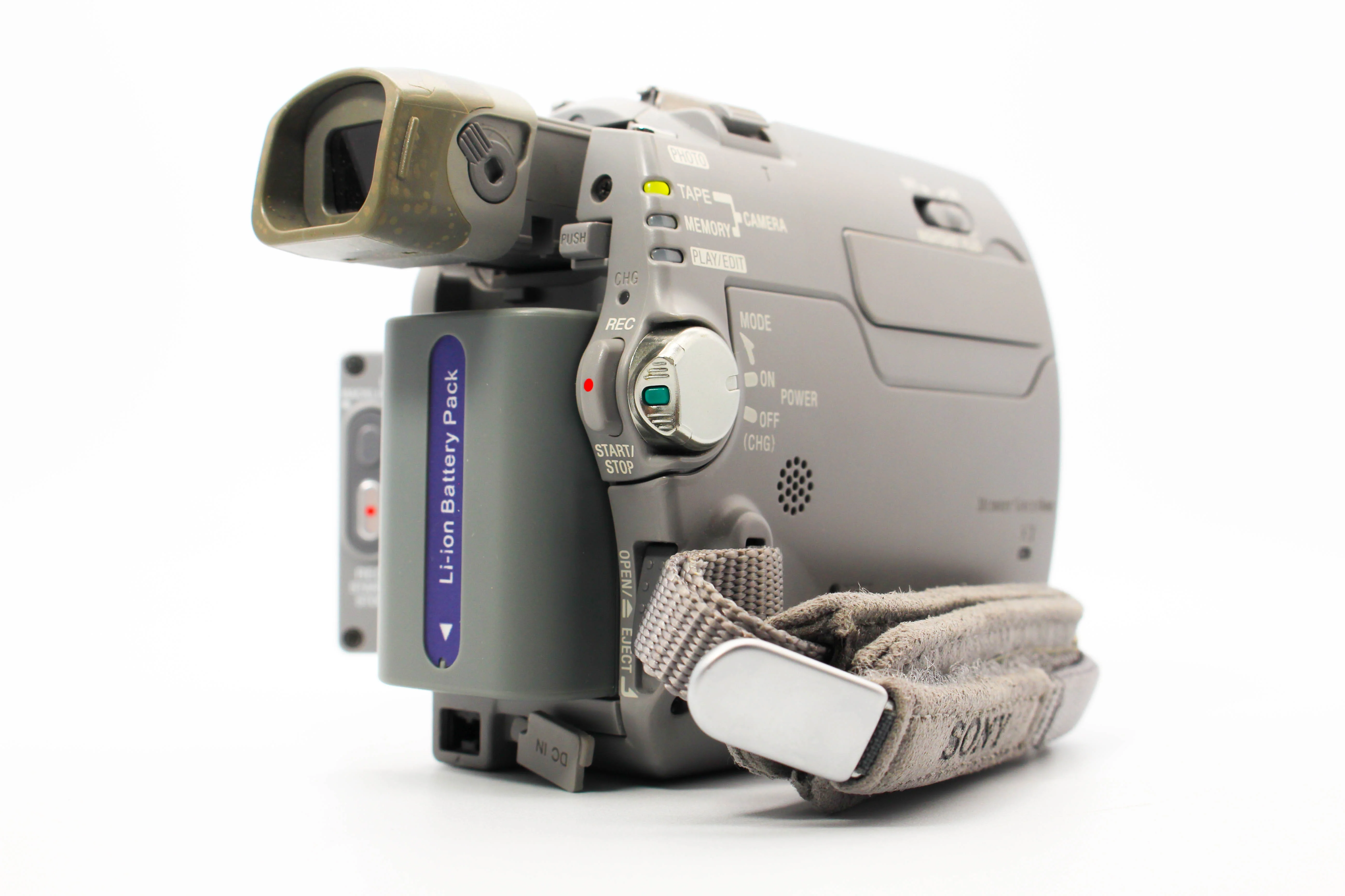 Sony DCR-HC30E MiniDV Handycam Digital Video Camera Camcorder - Tested Bundle Excellent - Image 4