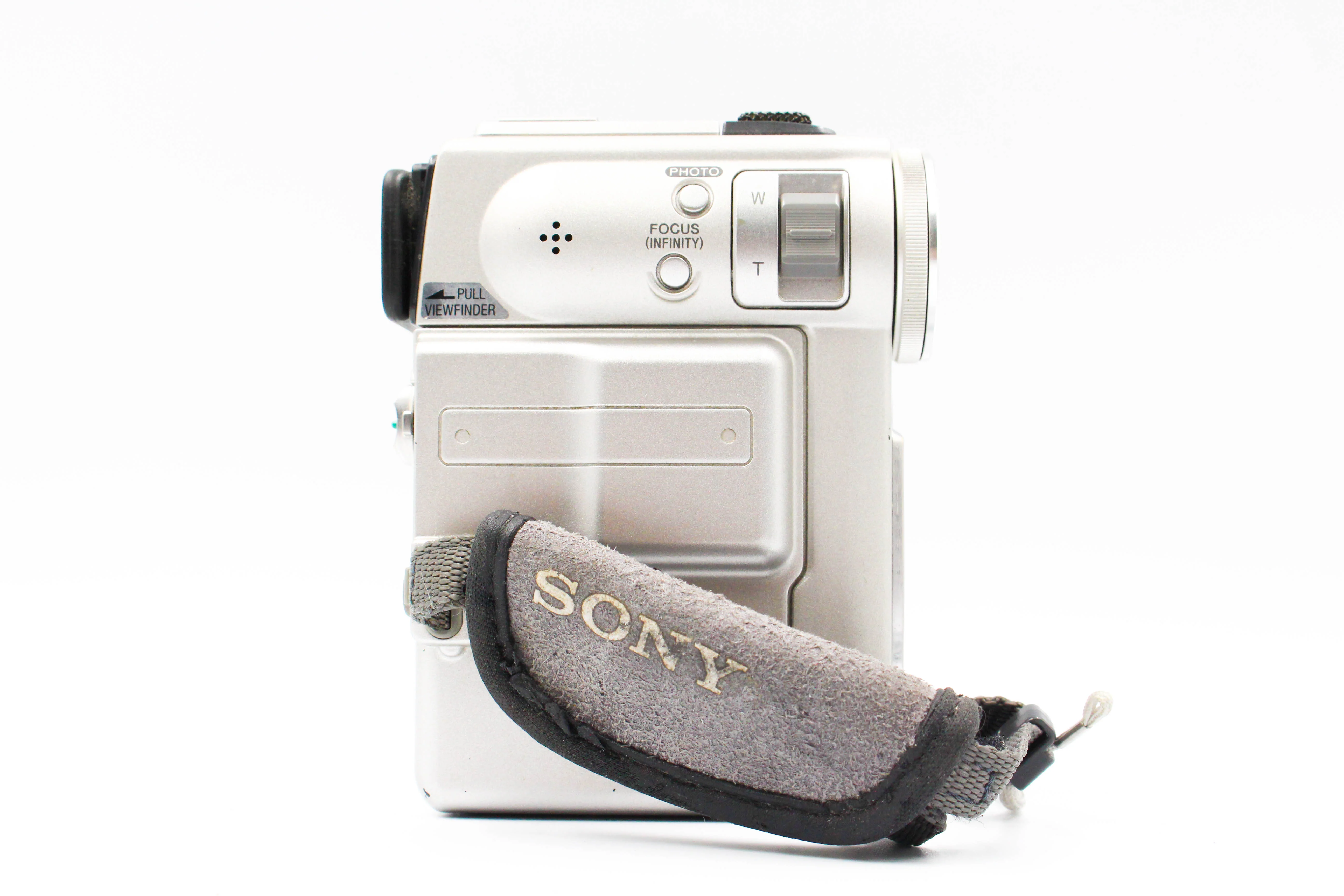 Sony DCR-PC2E MiniDV Handycam Digital Video Camera Camcorder - Tested Bundle - Image 7