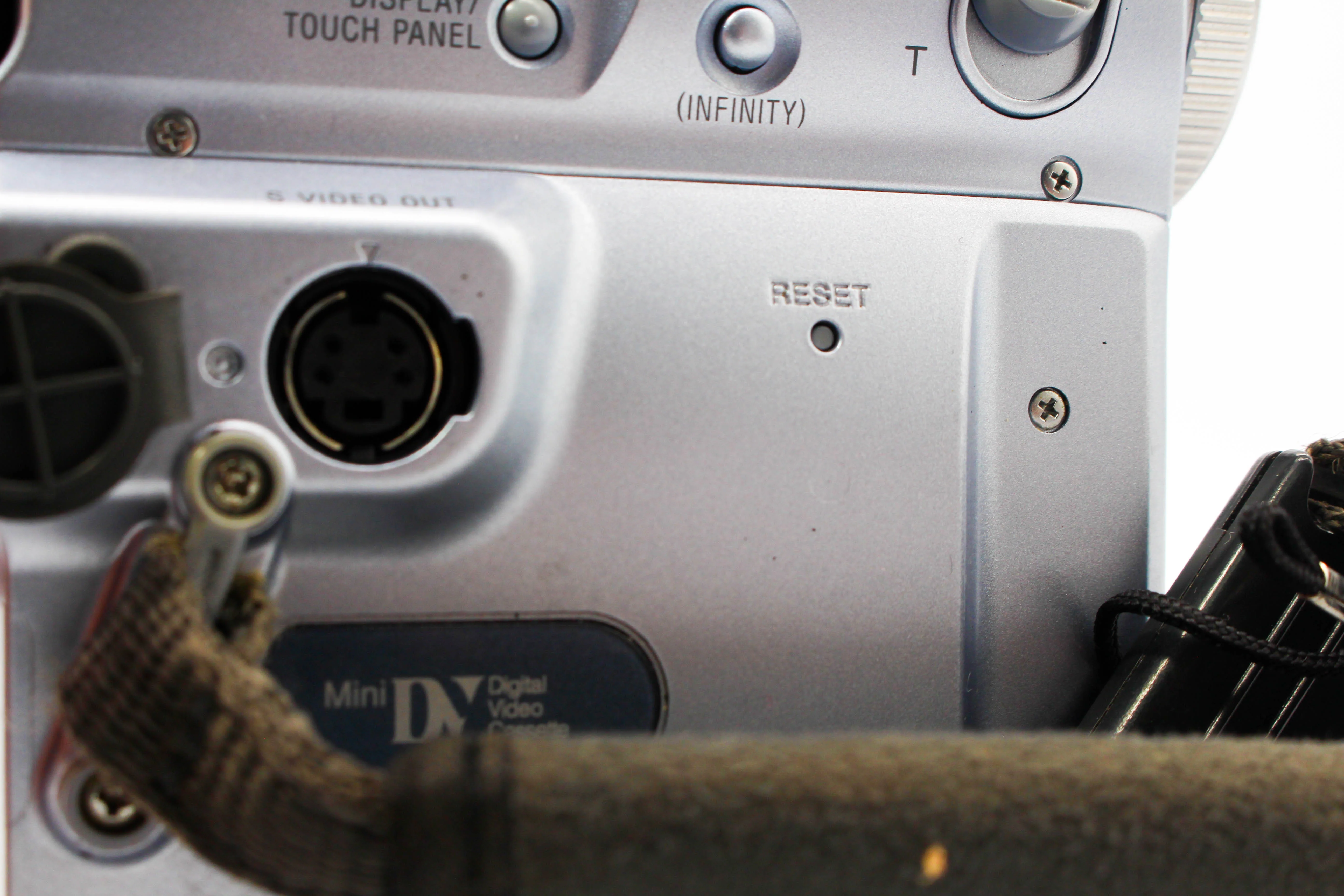 Sony DCR-PC6E MiniDV Video Handycam Camcorder Camera - Tested Bundle Excellent - Image 8