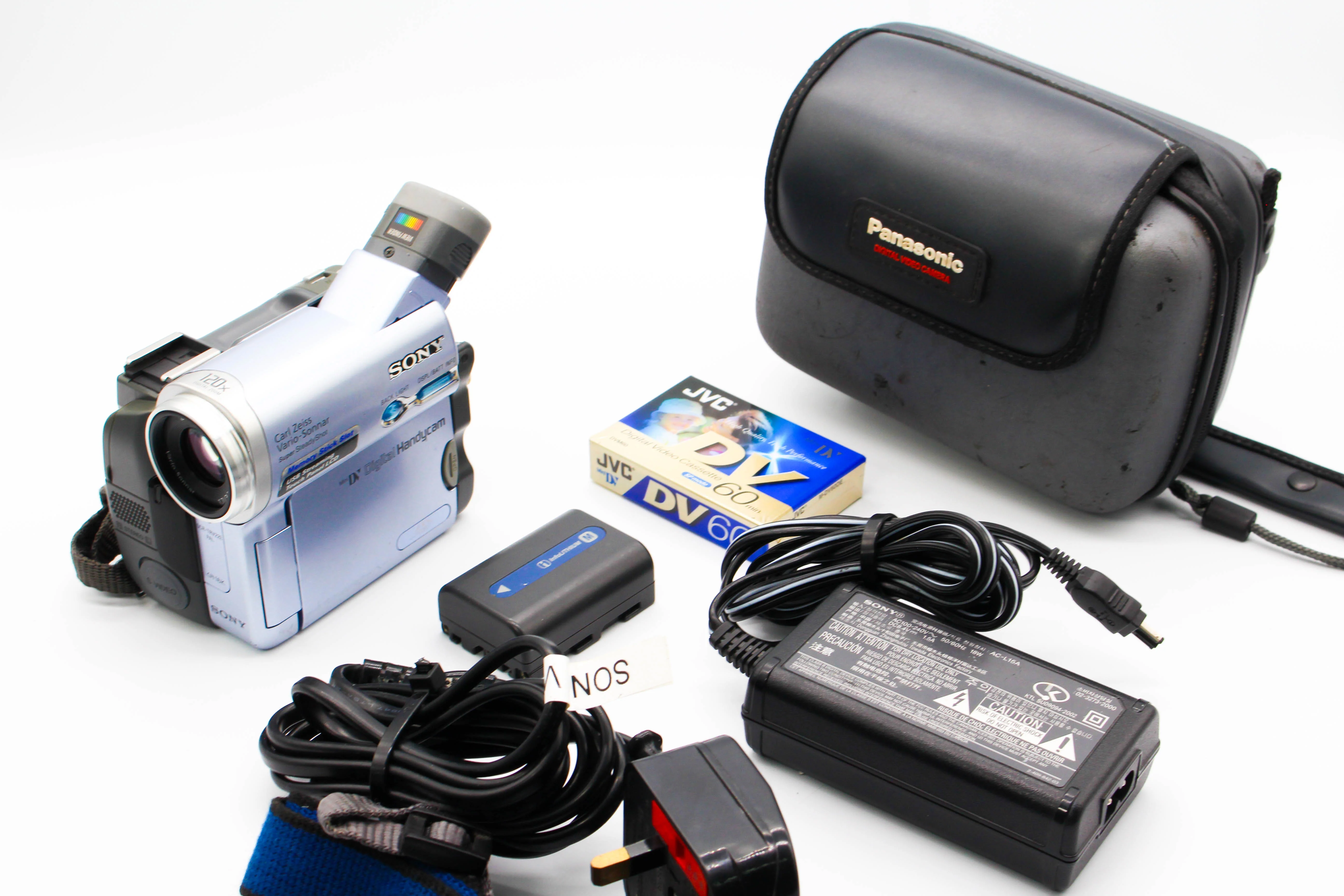 Sony DCR-TRV22E MiniDV Handycam Digital Video Camera Camcorder - Tested Bundle Excellent - Image 2