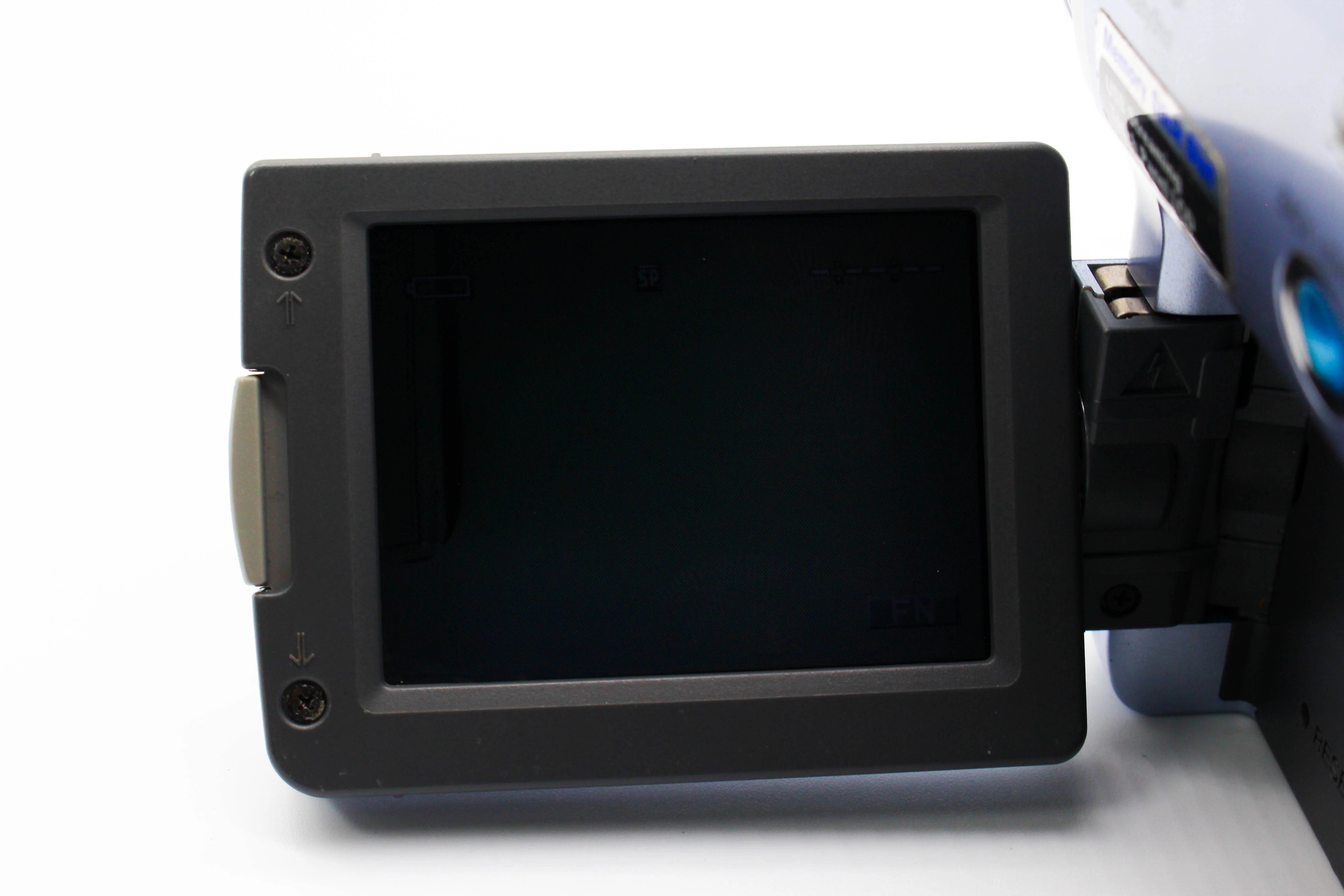 Sony DCR-TRV22E MiniDV Handycam Digital Video Camera Camcorder - Tested Bundle Excellent - Image 8