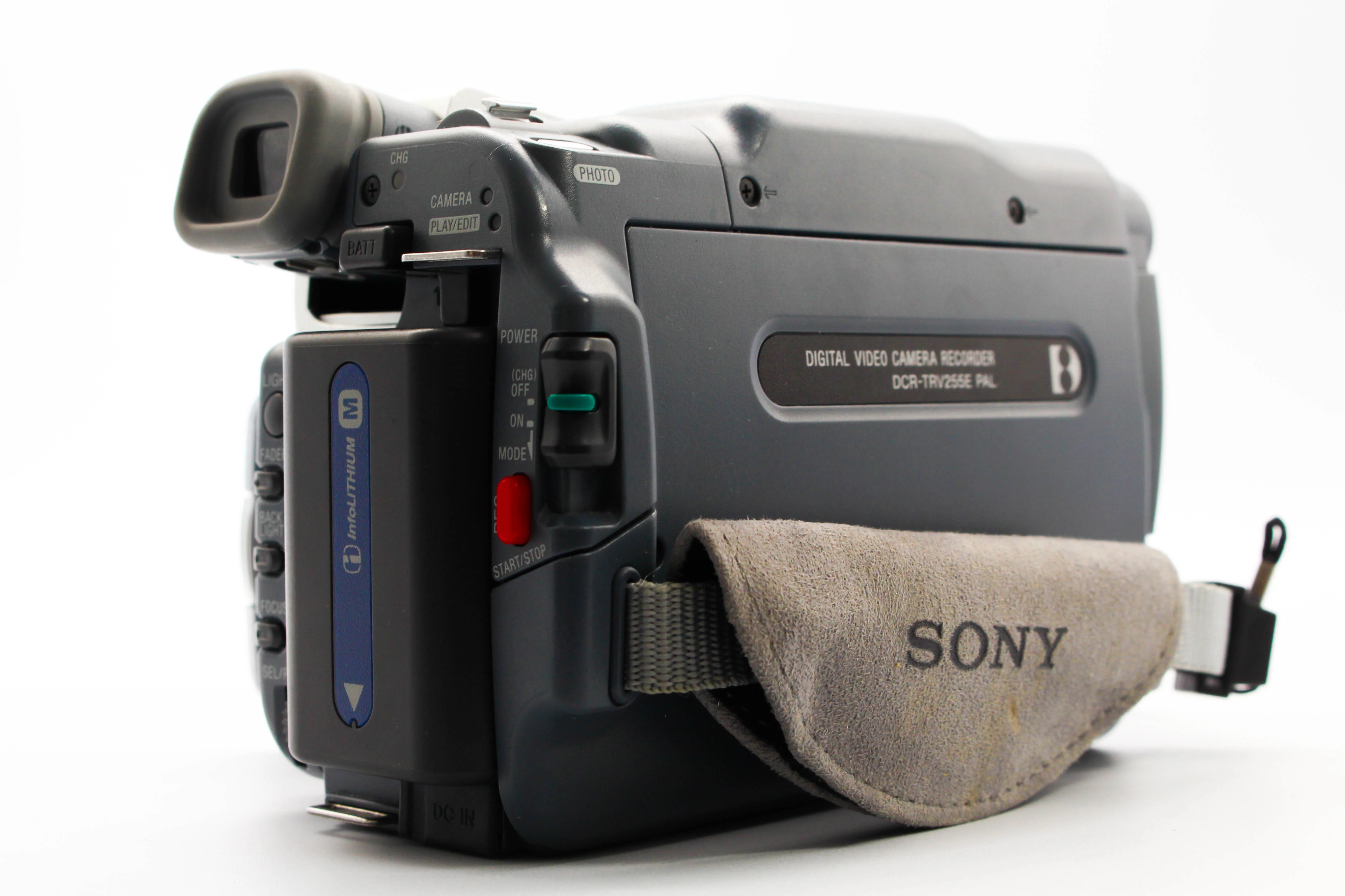 Sony DCR-TRV255E Digital8 8mm Digital Video Handycam Camcorder Camera - Tested Bundle Excellent - Image 4