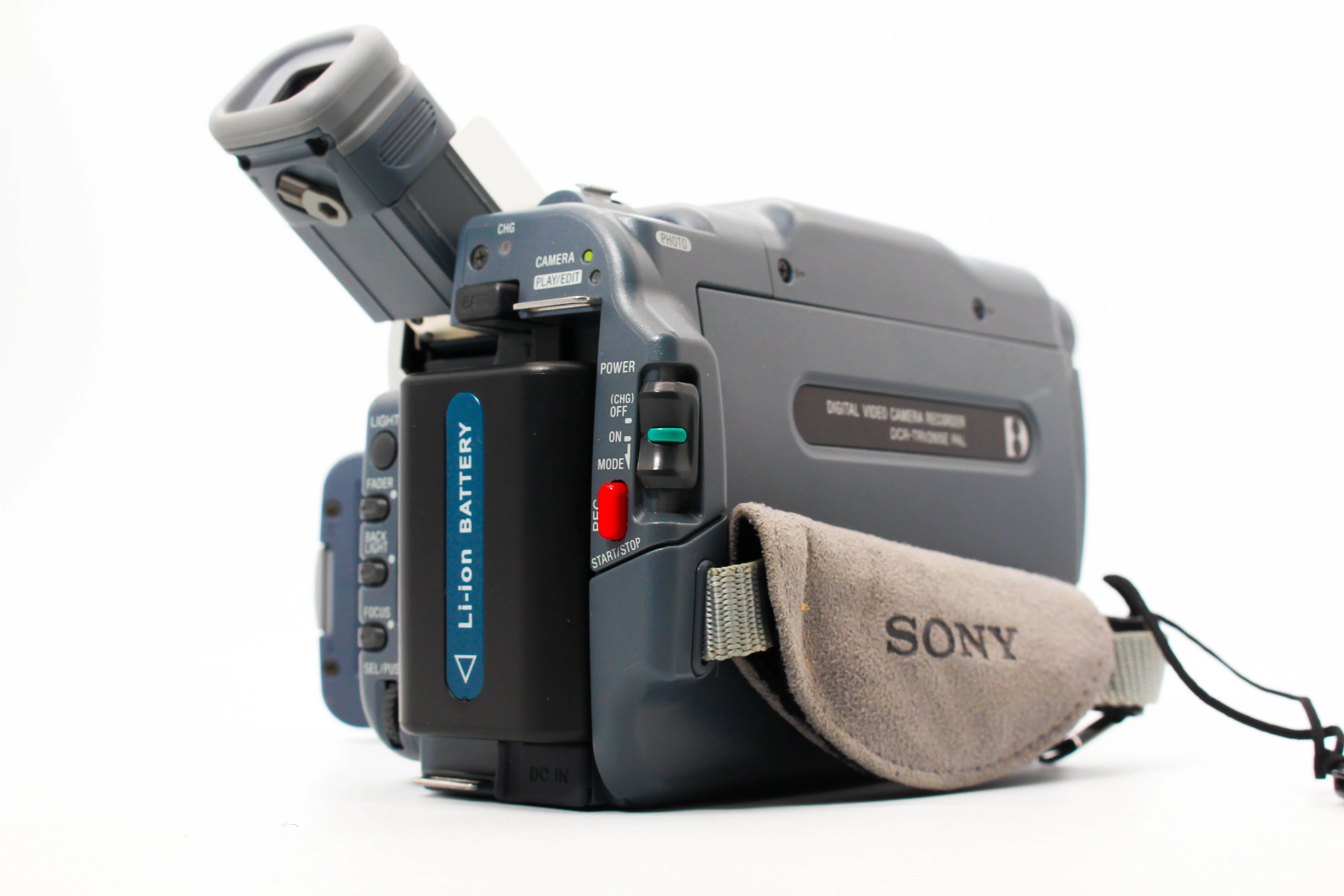 Sony DCR-TRV265E Digital8 8mm Tape Camcorder Digital Video Camera - Tested Bundle Excellent - Image 4
