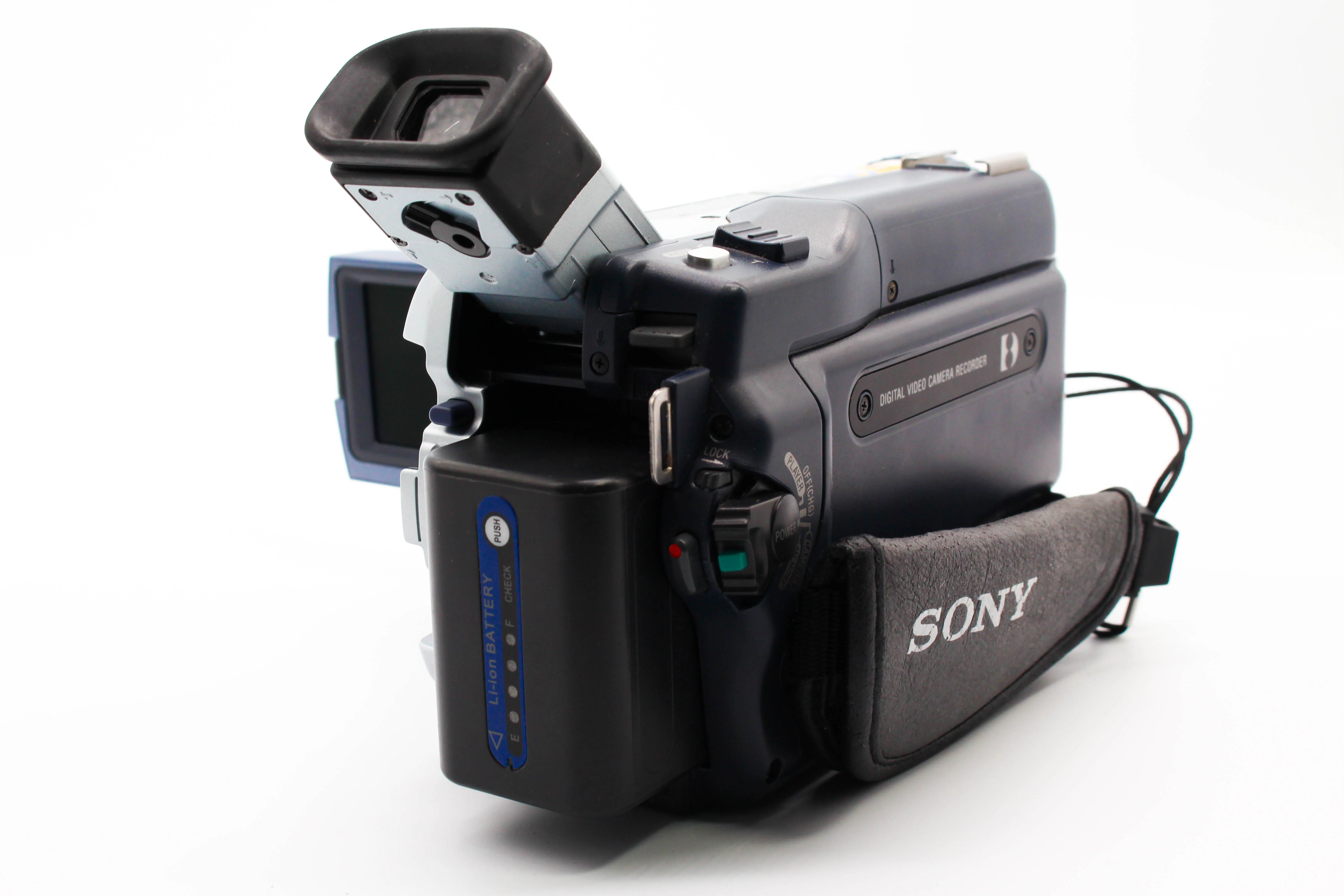 Sony DCR-TRV325E Digital8 Hi8 Video8 8mm Handycam Digital Video Camcorder - Tested Bundle - Image 4