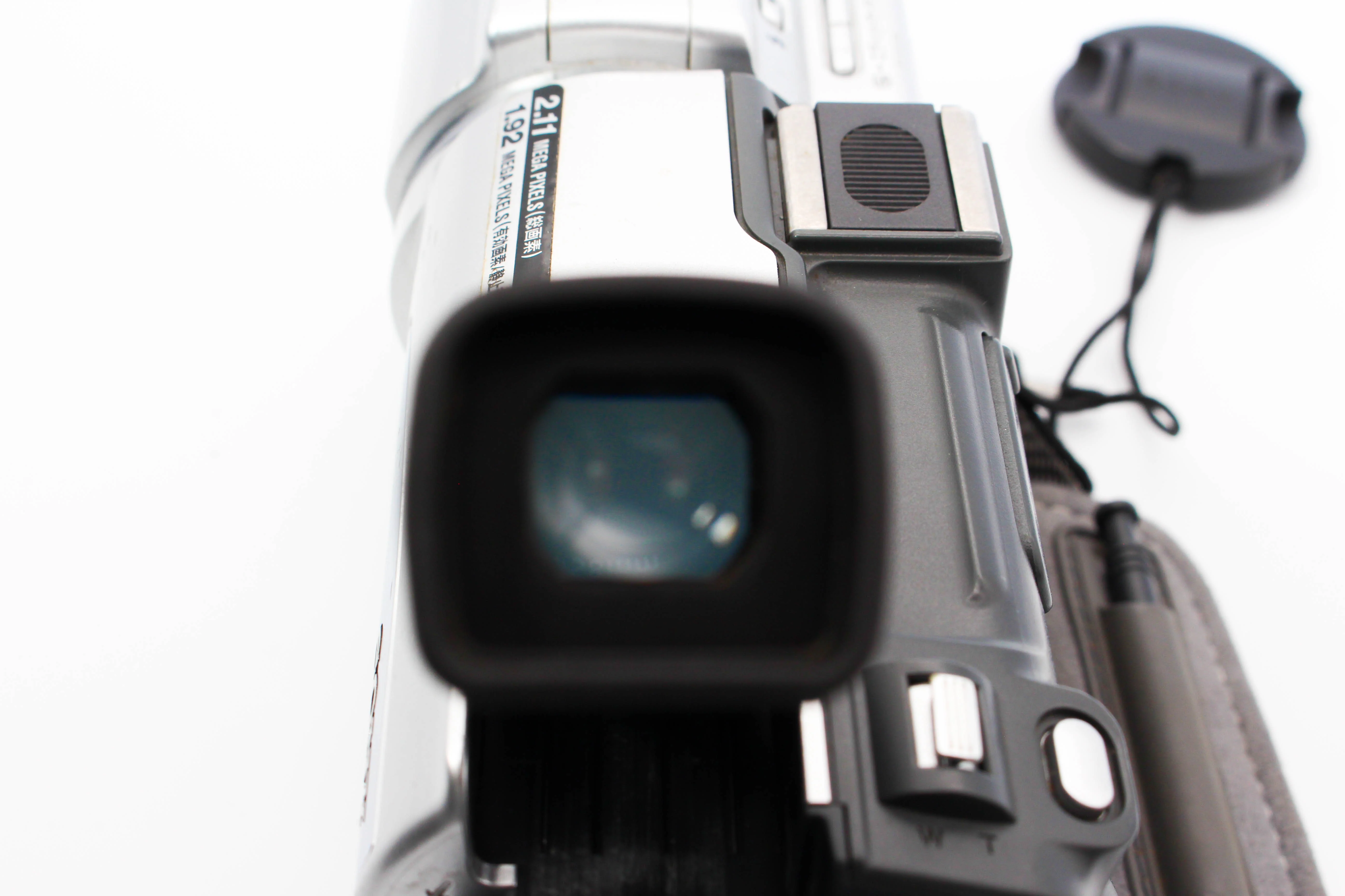 Sony DCR-TRV70 NTSC MiniDV Handycam Camcorder Digital Video Camera (Read) - Tested Bundle - Image 7