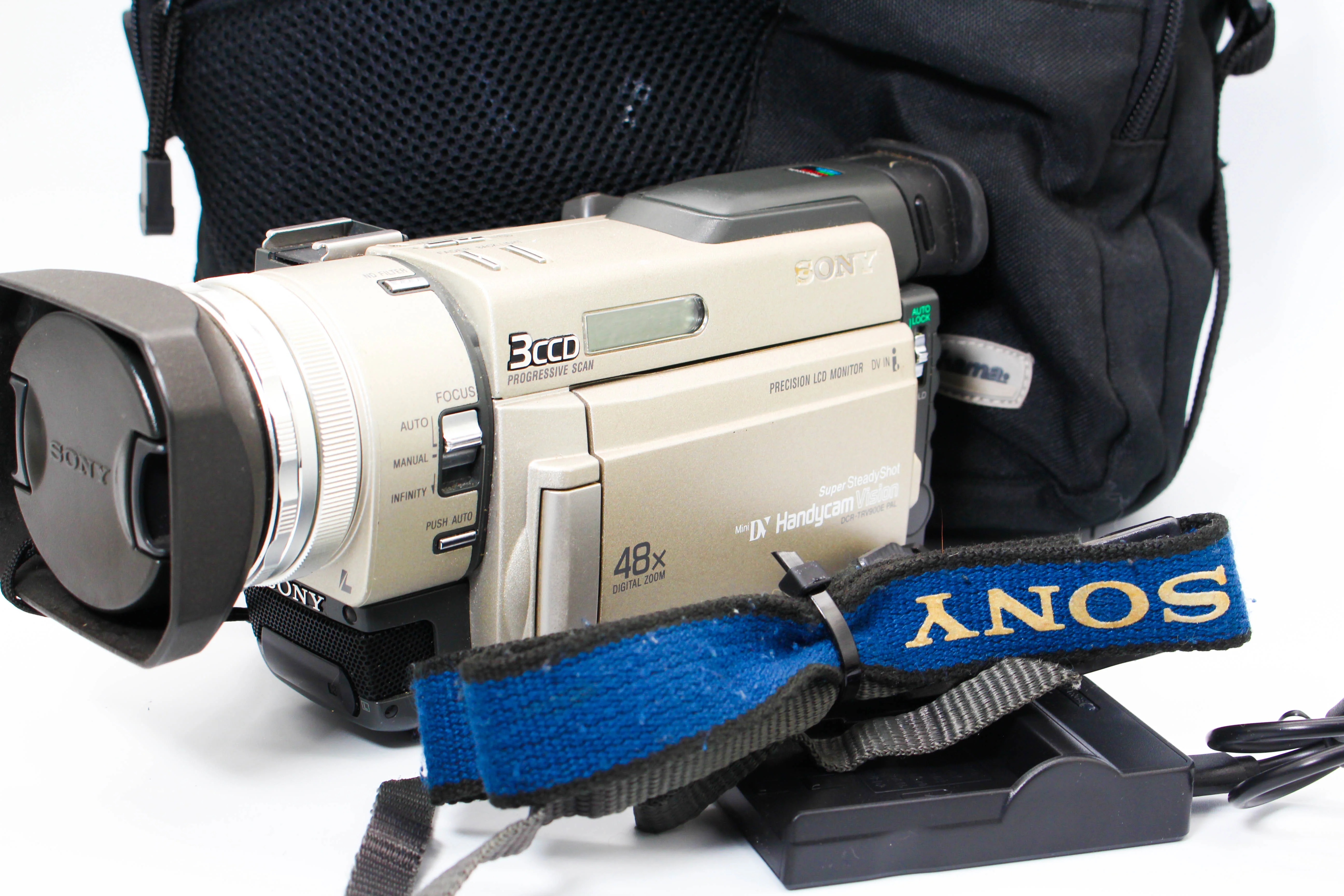 Sony DCR-TRV900E MiniDV Video Handycam Camcorder Camera - Tested Bundle Excellent - Image 2