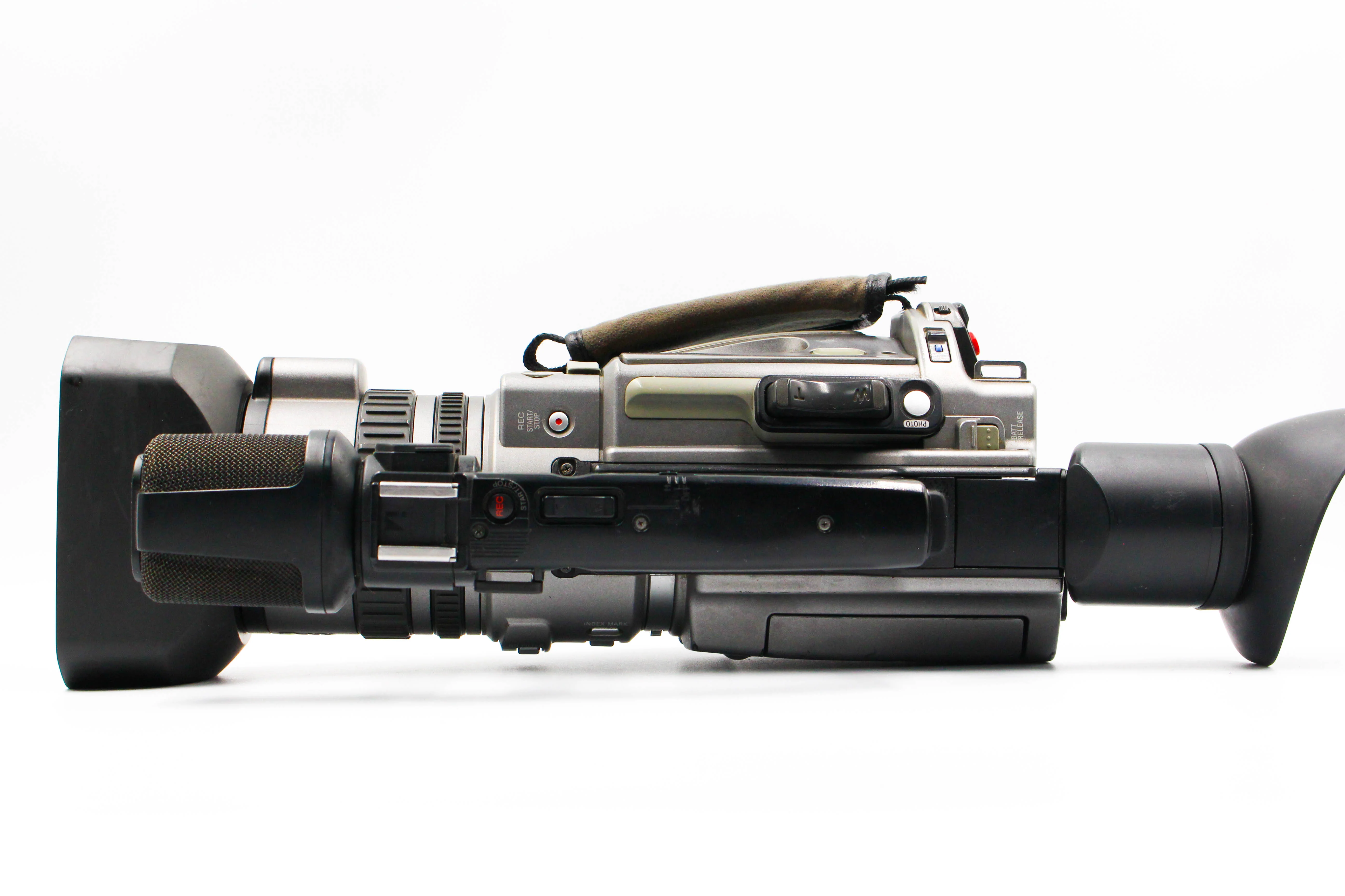 Sony DCR-VX2100E MiniDV Handycam Digital Video Camera Camcorder - Image 10