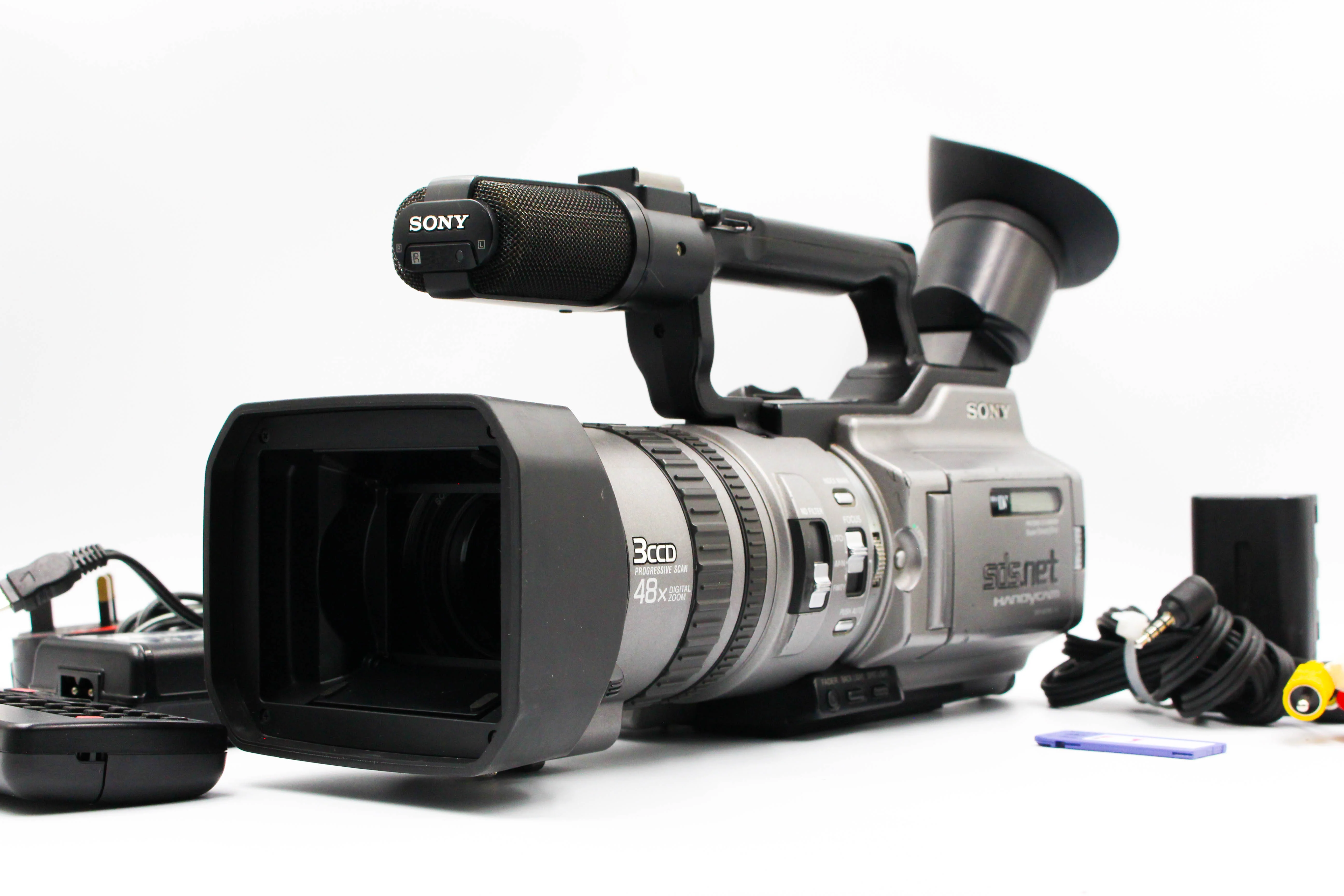 Sony DCR-VX2100E MiniDV Handycam Digital Video Camera Camcorder - Image 14