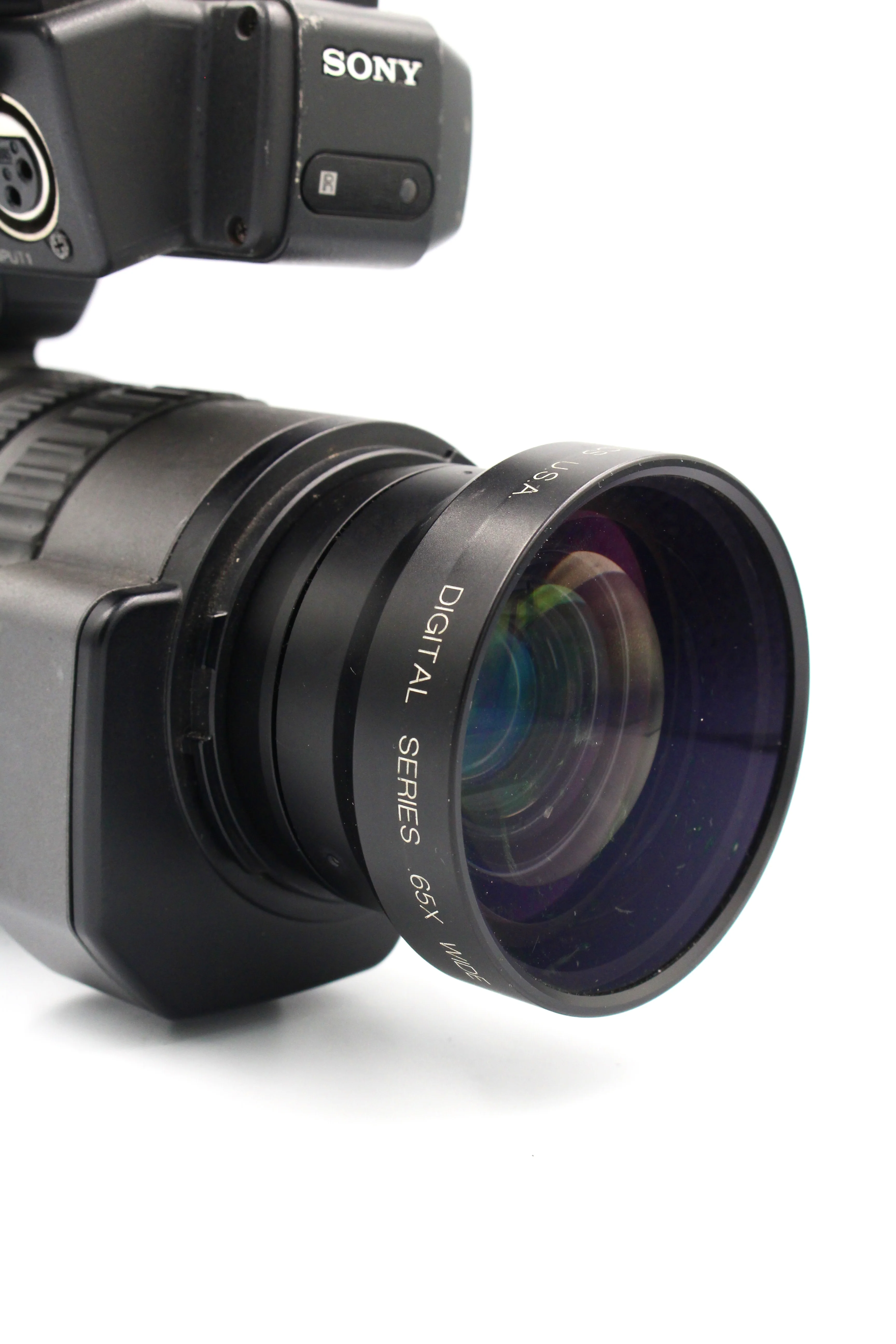 Century Optics Digital Series 0.65X Wide Angle Lens For Camcorder Camera - Image 3